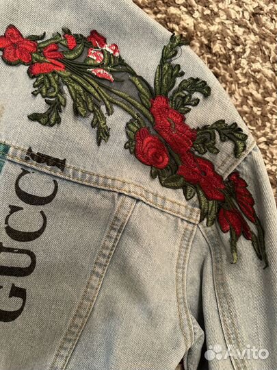 Джинсовая куртка