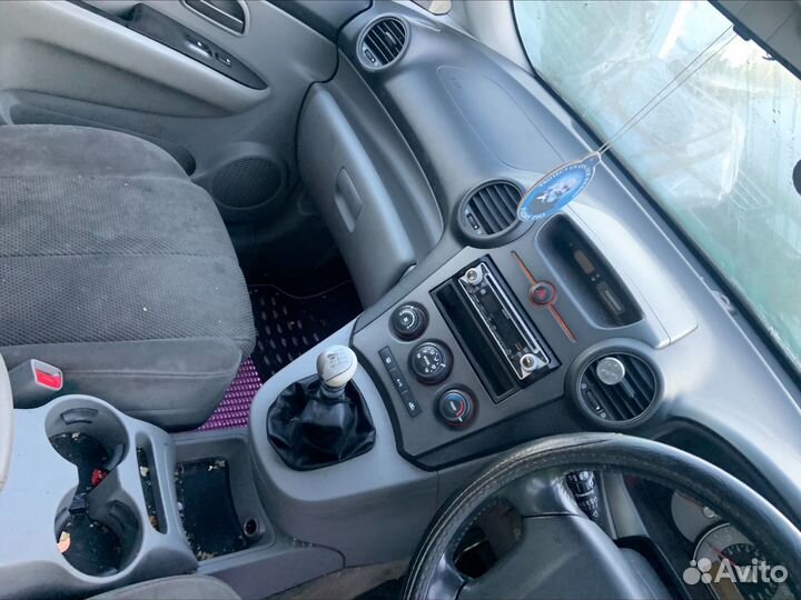 Фонарь KIA Carens 3 (2006-2012)