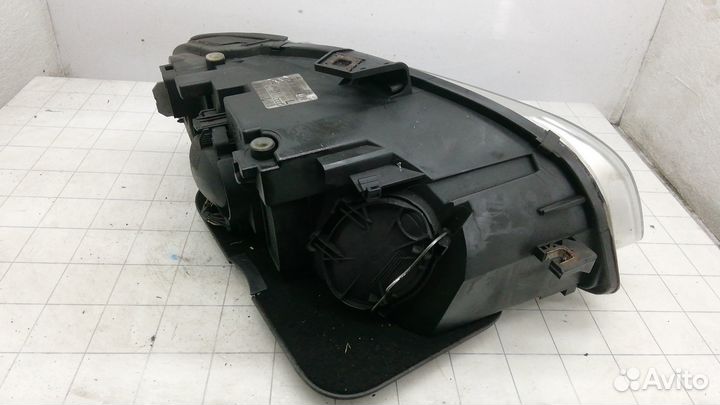 Фара 8E0941030BB Audi A4 B7 (2004-2007)