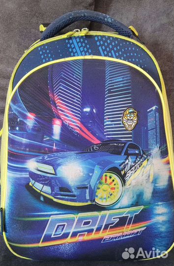 Школьный рюкзак