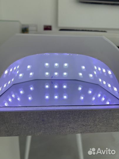 Лампа для ногтей
