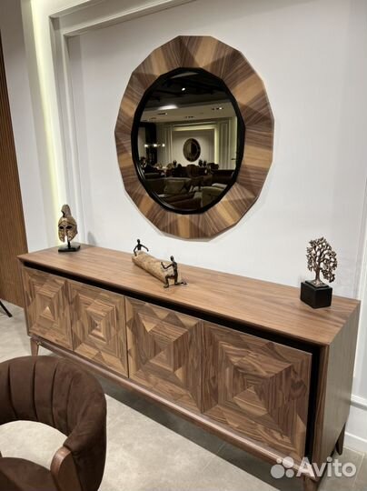 Кухонный стол и стулья