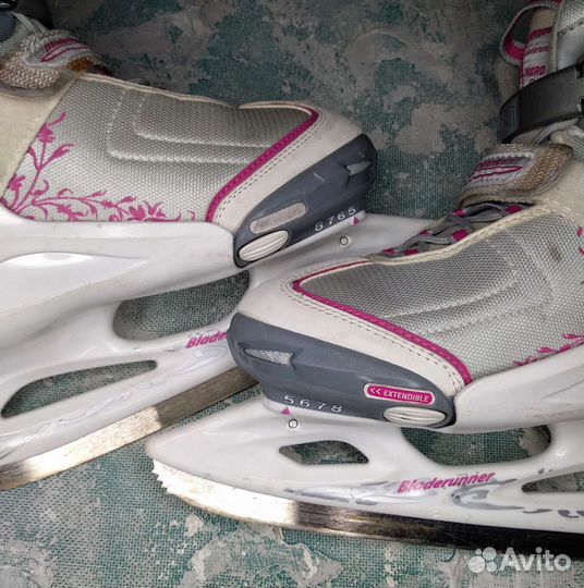 Коньки ледовые Bladerunner