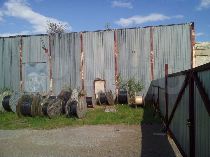 Гараж, > 30 м²