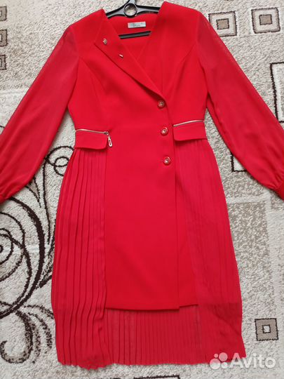 Нарядное платье