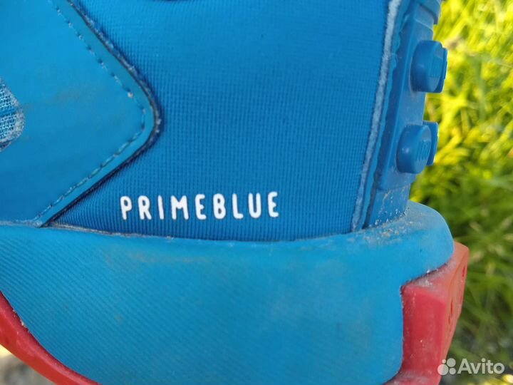 Колоборация лего и адидас оригинал