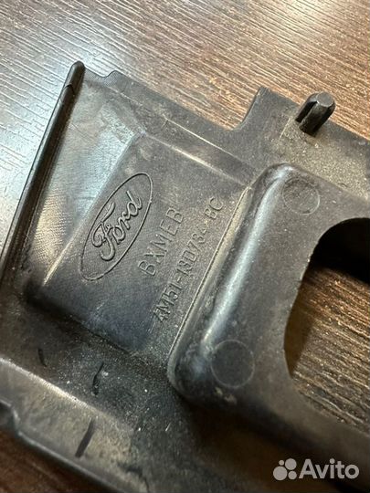 Рамка блока кнопок Ford Focus 2 седан 1.6 sida