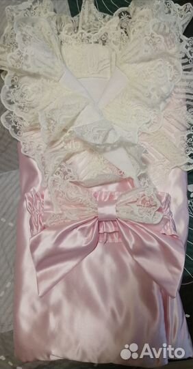 Уголок и бант на выписку