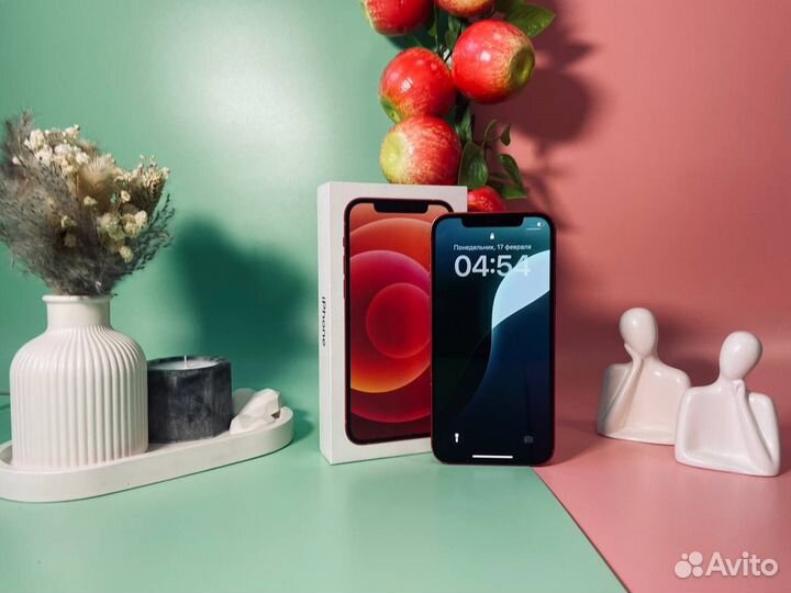 iPhone 12, 64 ГБ