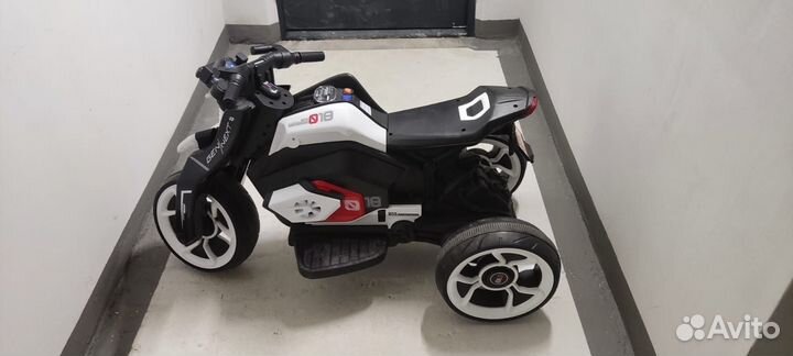 Трицикл электрический детский