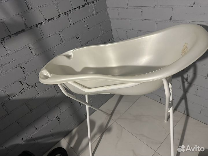 Ванночка с подставкой