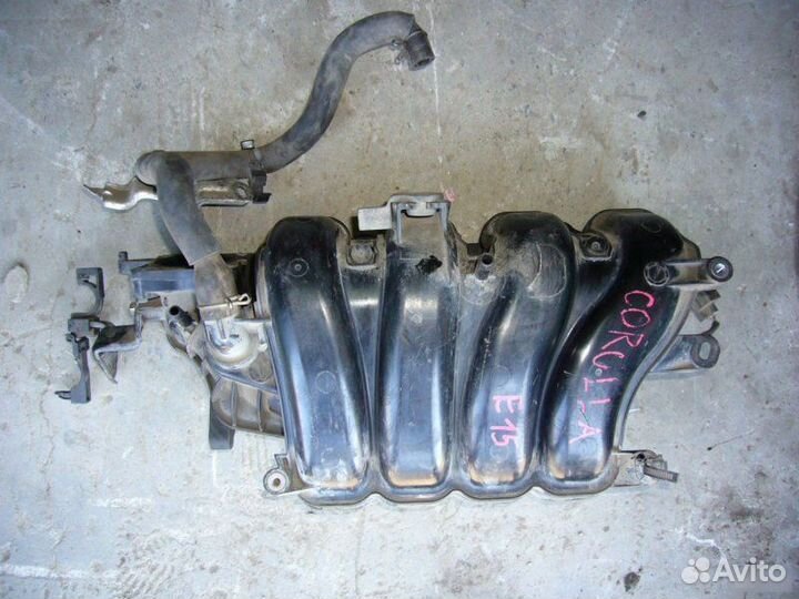 Коллектор впускной Toyota Corolla E150 1nrfe 2011