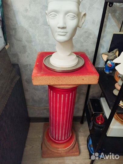 Колонна интерьерная