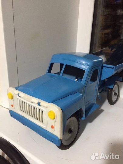 Железный грузовик СССР