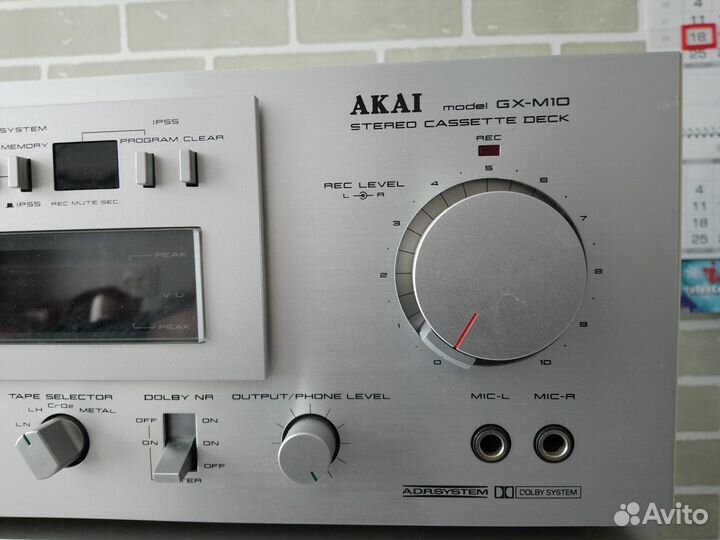 Кассетная дека akai GX M10