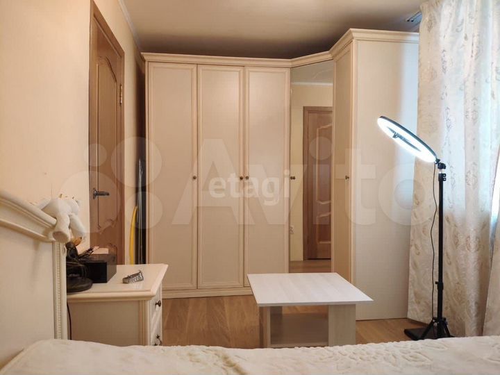 2-к. квартира, 40 м², 1/3 эт.