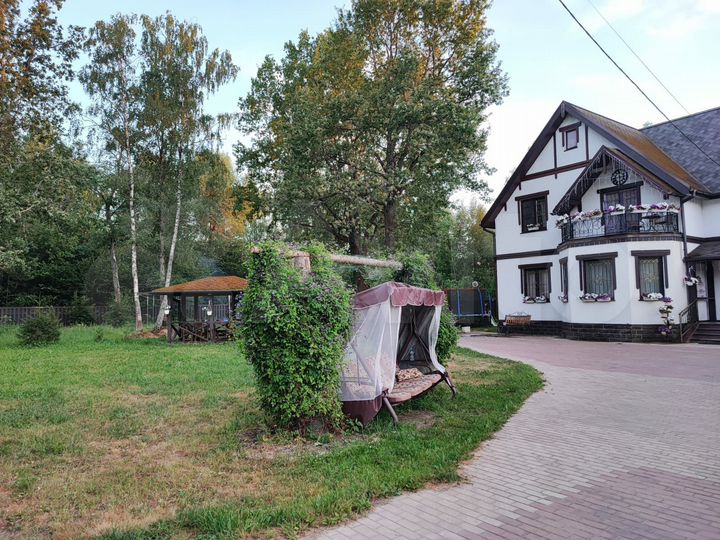 Дом 250 м² на участке 20 сот.