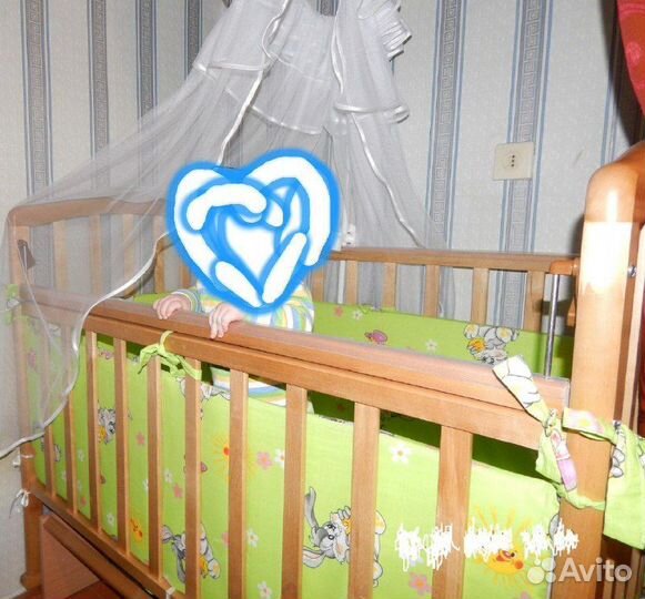 Продам детскую кровать- маятник