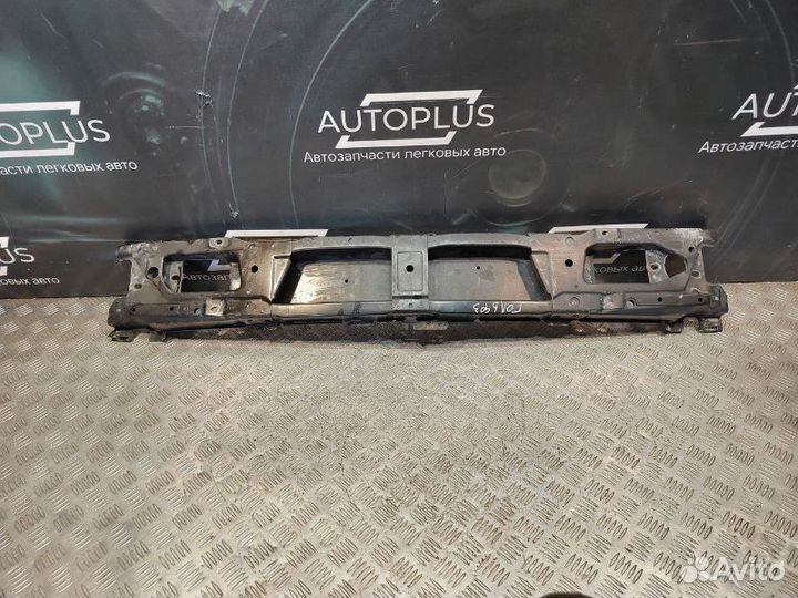 Усилитель бампера передний Volkswagen Golf 3