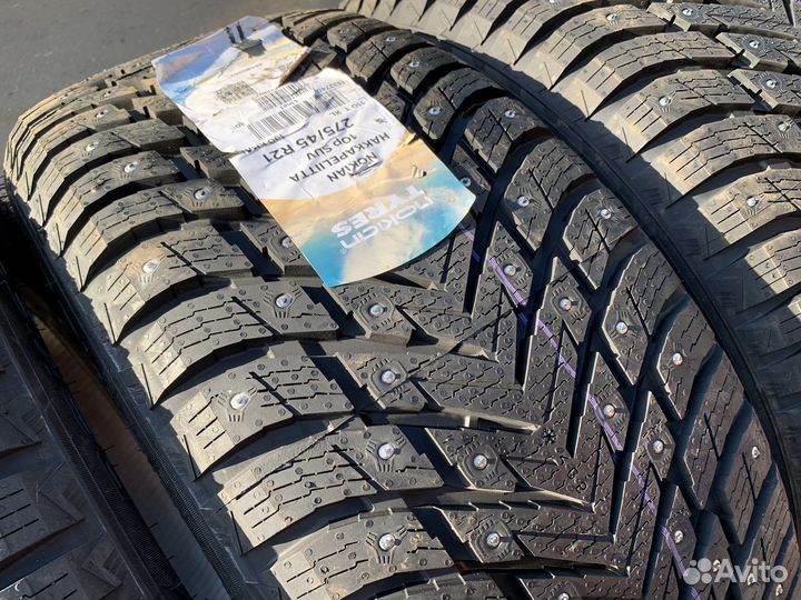 Nokian Tyres Hakkapeliitta 10p SUV 275/45 R21 и 315/40 R21
