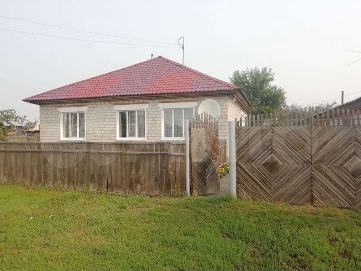 Дом 100 м² на участке 8 сот.