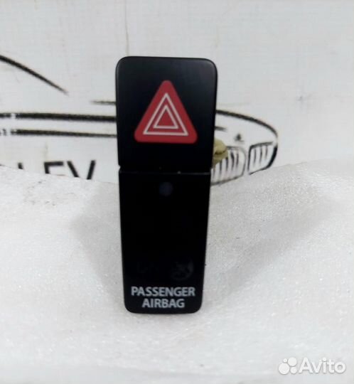 Кнопка аварийной сигнализации SX4 2013 Suzuki SX4