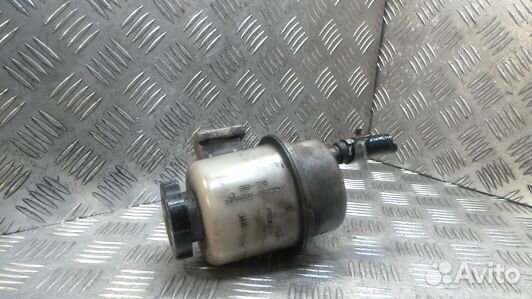 Бачок гу nissan navara D40 (97L35NO01)