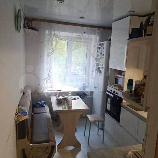 4-к. квартира, 61 м², 1/5 эт.