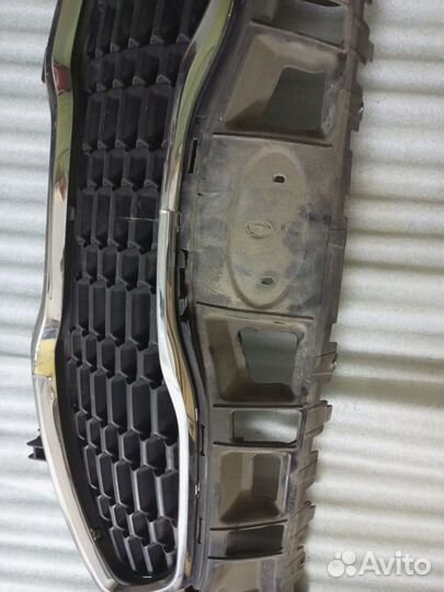 Решетка радиатора KIA feed JD