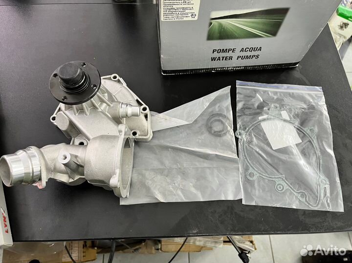 Помпа BMW x5 e53 4.4