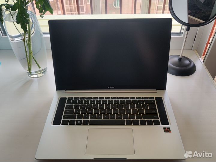 Honor Magicbook 16 (r5/16/512)