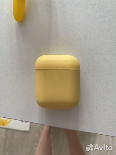 Беспроводные наушники airpods