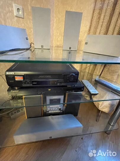 Видеомагнитофон кассетный Sony vhs