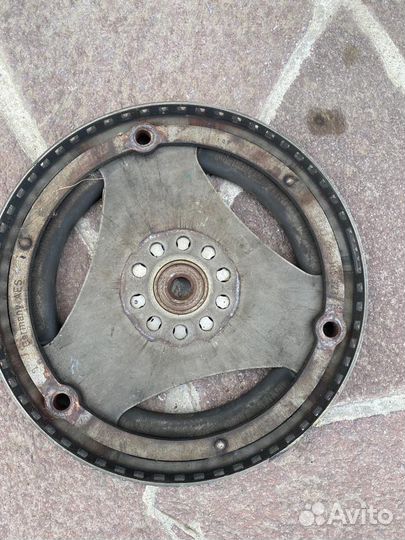 Маховик Audi A6 C6 4F AUK3.2 06E105323B