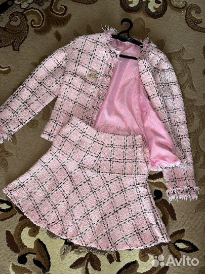 Костюм из твида