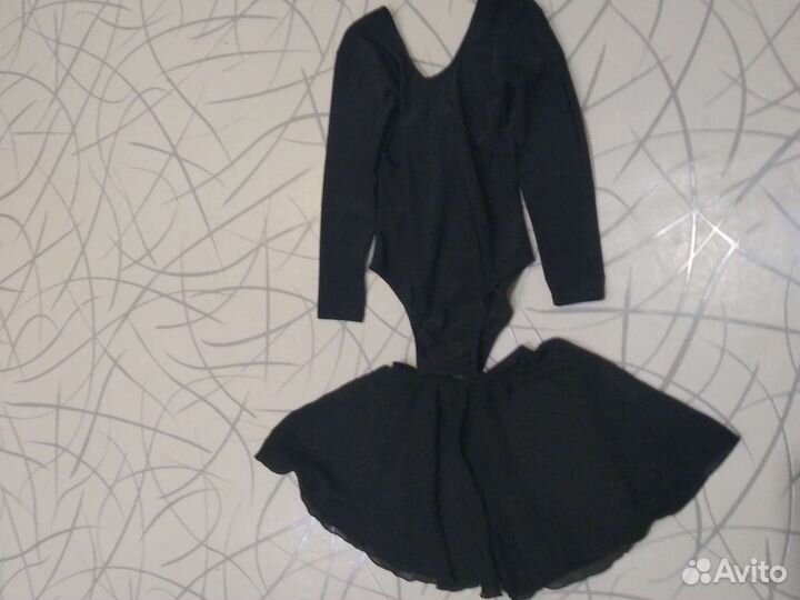 Спортивный купальник и шифоновая юбка