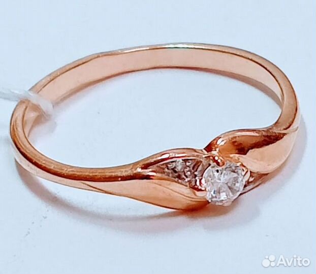 Золотое кольцо с фианитом 16,5р