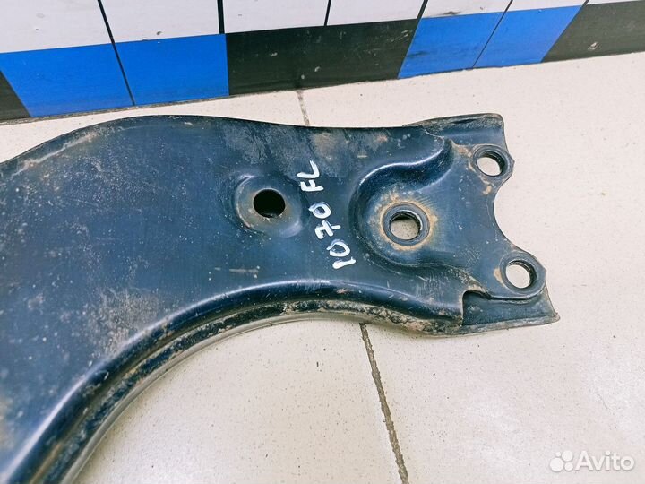 Рычаг передний левый RAV 4 2013