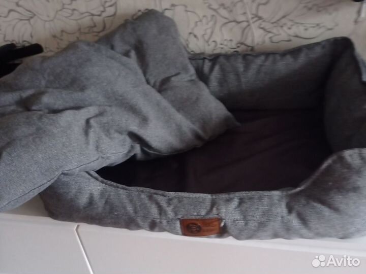 Лежанка для собак