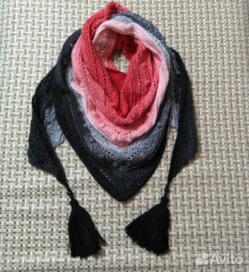 Бактус вязаный (шаль). Ручная работа