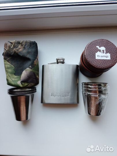 Фляжка и стопки (8шт)