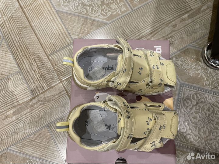 Сандалии для девочки