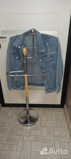 Вешалка напольная для одежды