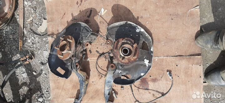 Кулак передний Land Rover Range Rover 3 2-й рест