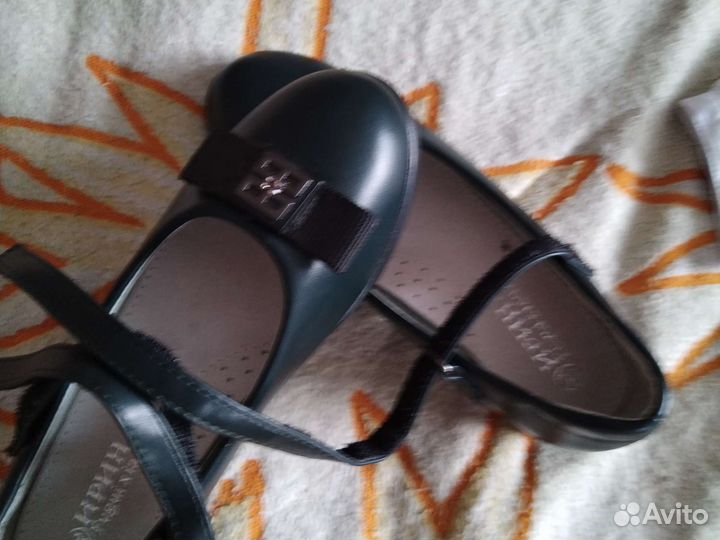 Школьная форма и туфли