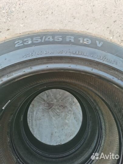 Continental ContiSportContact 5 SUV 235/45 R19 95V