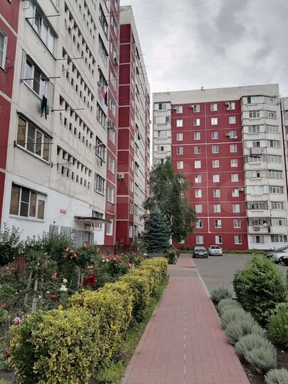 2-к. квартира, 52 м², 10/10 эт.