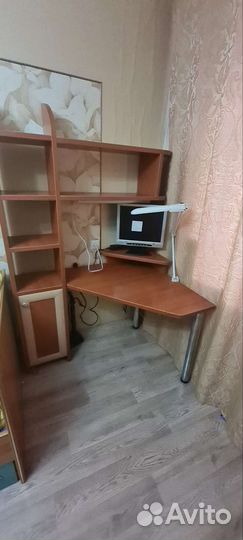 Компьютерный стол