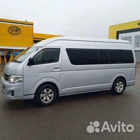 Hiace best sale toyota price