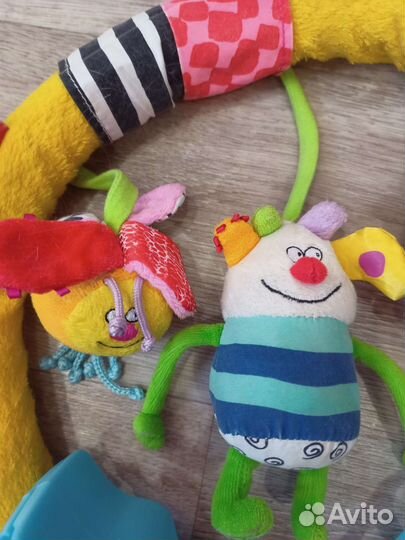 Развивающая дуга с игрушками